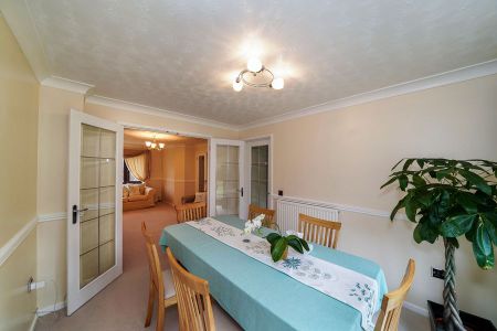 4 bedroom house to rent - Photo 2