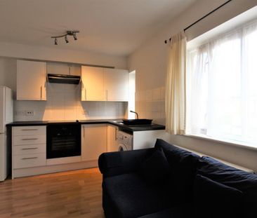 1 bedroom Flat To Let - Photo 1