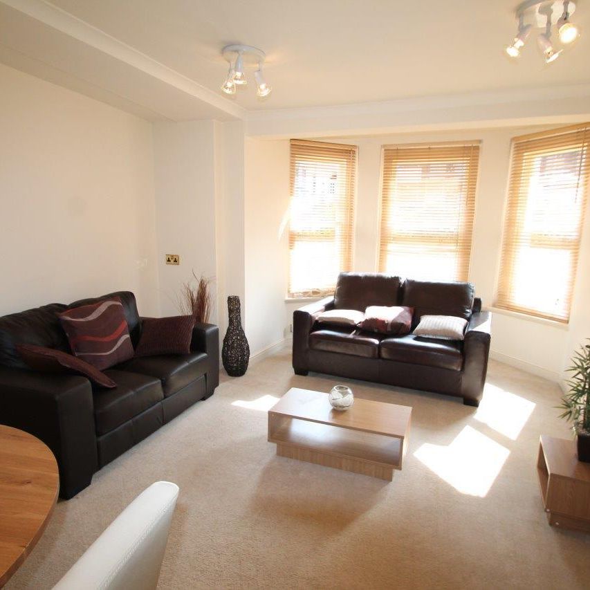 Neville Court, Abbey Road, NW8, London - Photo 1