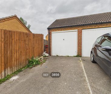 4 bedroom terraced house to rent - Photo 1