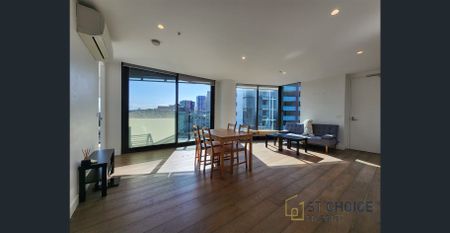 Furnished High-Floor 2BR Apartment with Sunlit Living & Luxury Amenities - Photo 3