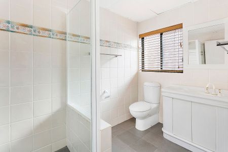 Beachside Retreat - Photo 2