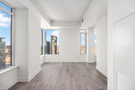 For Lease - 11 Yorkville Avenue Unit# 1903, Toronto, Ontario - Photo 3