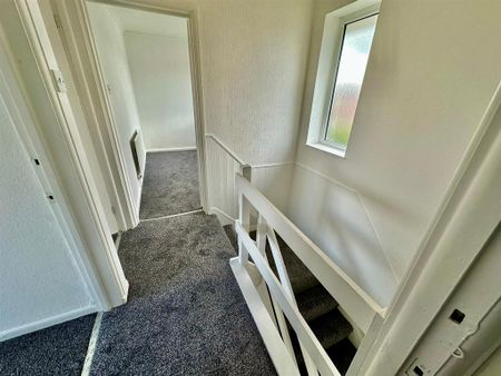 3 bedroom terraced house to rent - Photo 3