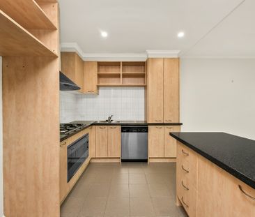 26/3 Sovereign Point Court, Doncaster - Photo 3