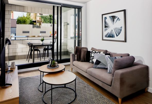 1 bed 1 bath【Located in a detached house】 - Photo 1