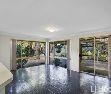 🏡 Charming Falcon Family Home with Space to Enjoy - Photo 1