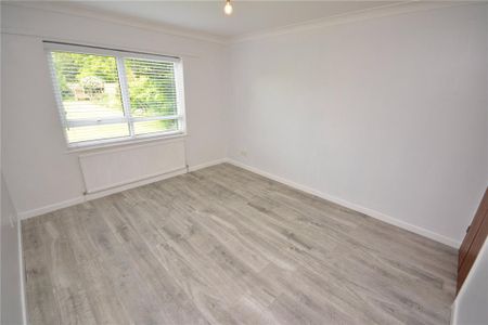 2 bedroom ground floor flat to rent - Photo 5
