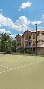 Spacious unit in great location - Photo 4