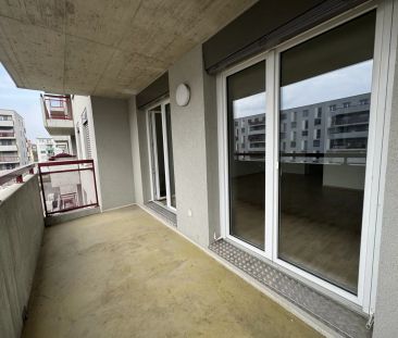 Großzügige 2-Zimmer Genossenschaftswohnung mit Balkon! - unbefriste... - Foto 2