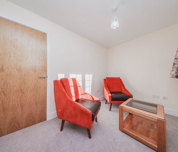 4 bedroom detached house to rent - Photo 6