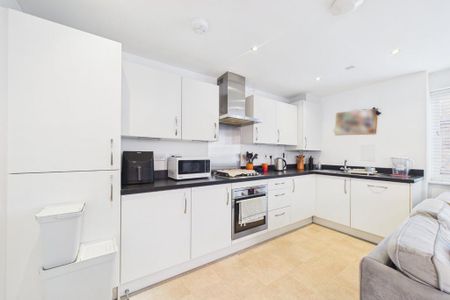 2 bedroom flat to rent - Photo 4