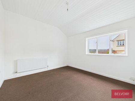 3 bedroom flat to rent - Photo 2