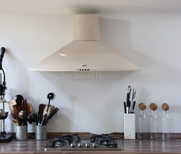 Beautiful Furnished Four Bedroom House with Garden for Rent, Pipera - Photo 2