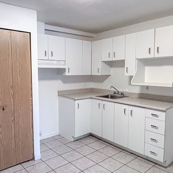 BEAU 3½ | CHIENS ACCEPTÉS | TOUT INCLUS - Photo 1