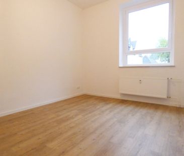 *** 2-Zi-EG-Wohnung mit Terrasse wird derzeit modernisiert **** - Photo 1