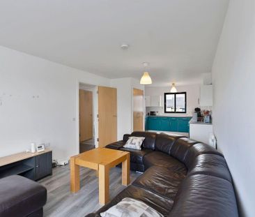 2 bedroom property to rent - Photo 2