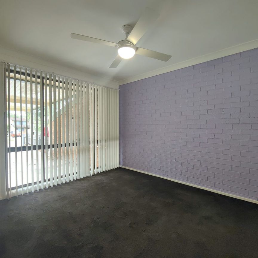 Three bedroom home - Photo 1