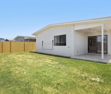 Modern Family Home in a Peaceful Pocket - Photo 6