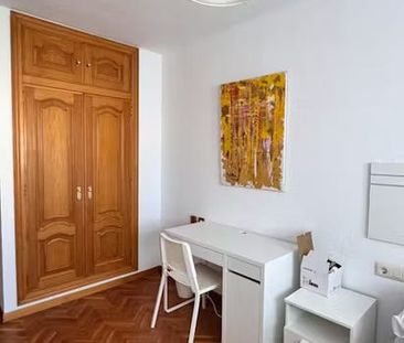 Carrer de Martí l'Humà, Valencia, Valencian Community 46008 - Photo 5