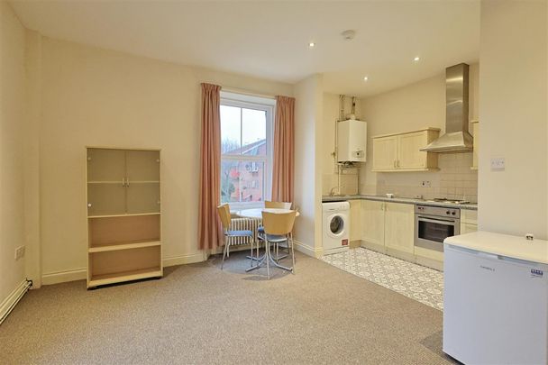 2 bedroom Flat to rent in The Vicarage, Byker, Newcastle upon Tyne - Photo 1