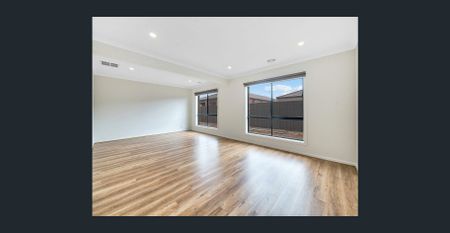 Comfort, Space & Convenience in Edgebrook Estate, Clyde! - Photo 4