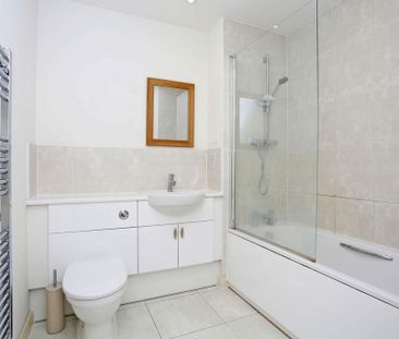 1 bedroom flat to rent - Photo 6
