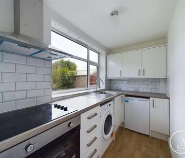 Selby Road, Whitkirk, Leeds, LS15 - Photo 1