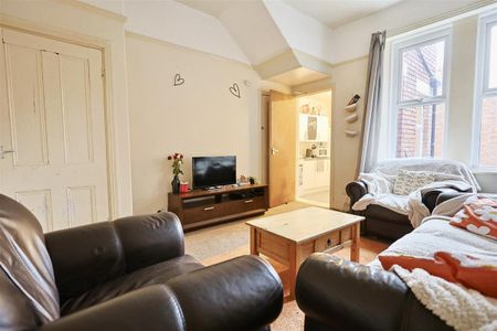 3 bedroom Student Terraced House to rent in Rothbury Terrace, Heaton, Newcastle Upon Tyne, Ne6 - Photo 3