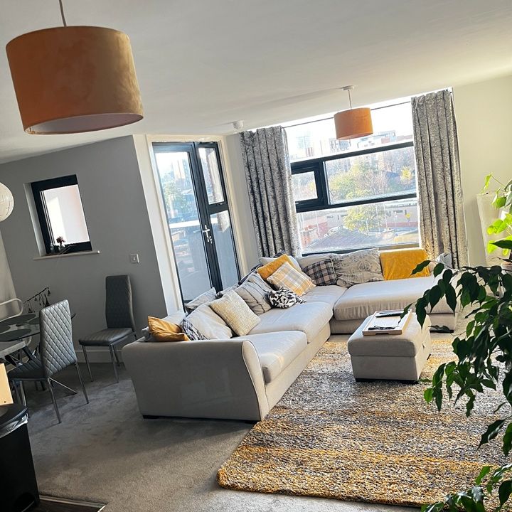 Room in a Shared Flat, Lydia Ann Street, L1 - Photo 1