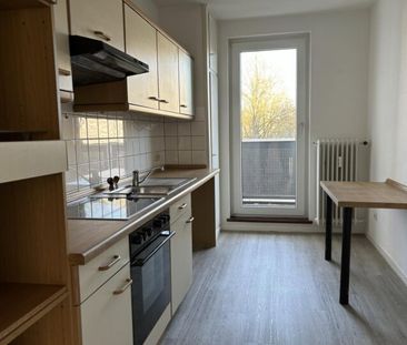 Renovierte 3-Zimmer-Wohnung mit Balkon in begehrter Lage! - Foto 1