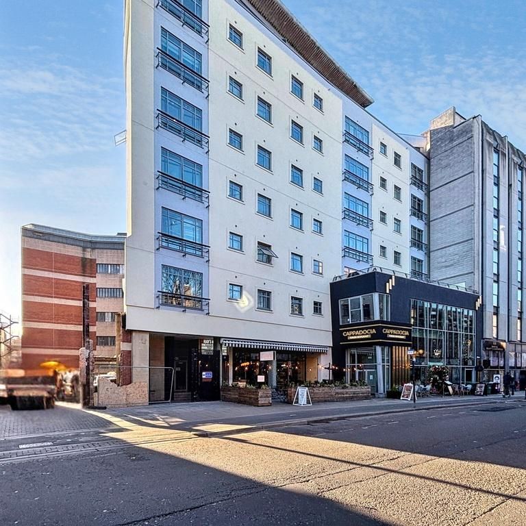 2 bedroom flat to rent - Photo 1