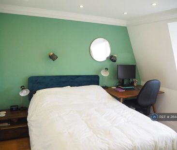 2 bedroom penthouse to rent - Photo 6