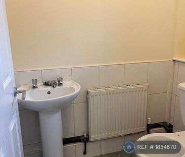 4 bedroom terraced house to rent - Photo 3