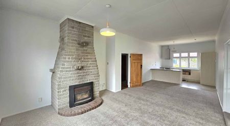 Fitzroy - 3 Bedrooms - Photo 5