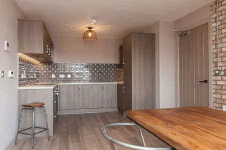 Windsor Road Residence, 2 - Photo 4