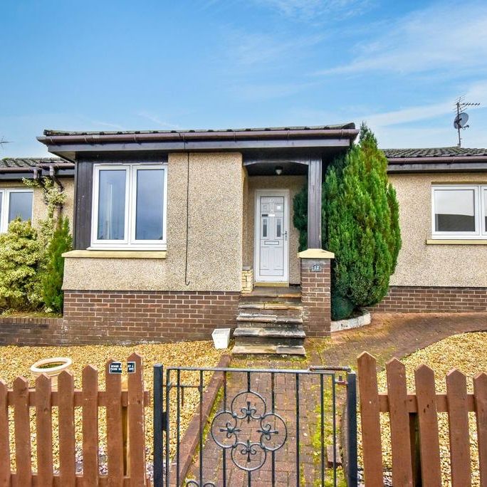 3 bedroom detached bungalow to rent - Photo 1