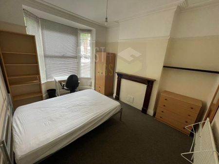 4 bedroom terraced house to rent - Photo 4