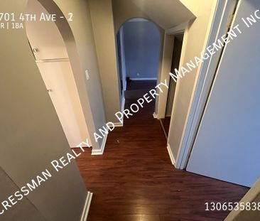 2 Bed 1 Bath Apartment in Rosemont - Photo 6