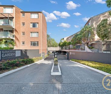 Leafy Luxury & Resort Living – Oversized Apartment in Premier Kensi... - Photo 2