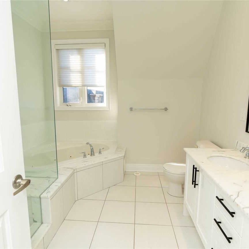 For Lease - 51 Powseland Crescent, Vaughan, Ontario - Photo 1