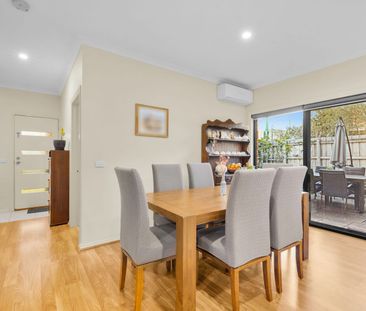 Modern suburban living - Photo 6