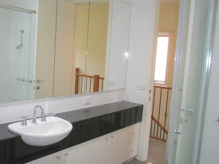 4/13 Irving Avenue PRAHRAN - Photo 5