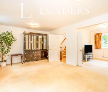 4 bedroom house to rent Bathurst Close, PO11 - Photo 4