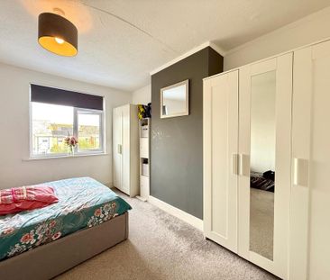 4 bedroom terraced house to rent - Photo 6