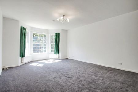 8 bedroom detached house to rent - Photo 4