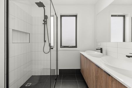 20B St James Road, New Lambton NSW 2305 - House For Rent | Domain - Photo 5