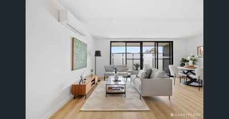 Brand New, High-end Lifestyle. - Photo 2