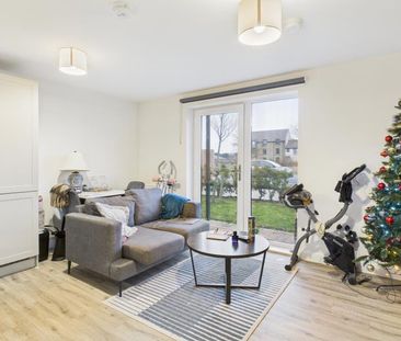 Minett Road, Yate, Bristol - Photo 1