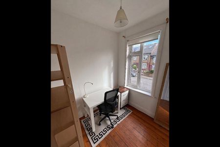 Room in a Shared House, Davenport Road, SE6 - Photo 3